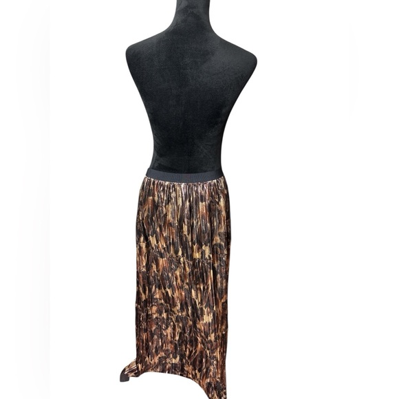 Johnny Was by Jade Metallic Pleated Midi Skirt M | Shimmer Leopard Print - Picture 4 of 9